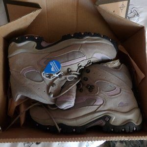 Columbia Women's Combat Boots - Beige and Black